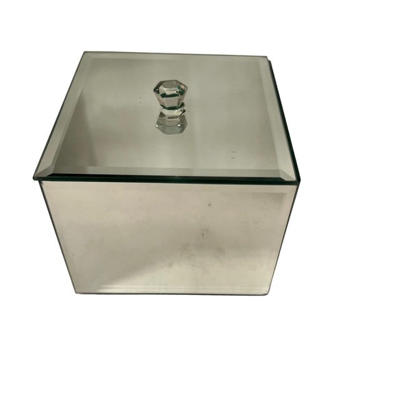 Pineapple American Atelier Mirrored Box NWOT - Picture 3 of 6